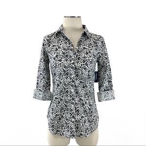 Old Navy- Black & White Floral Button Down XS